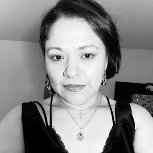 Meet your Posher, Engracia